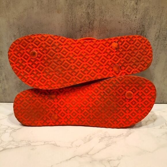 Tory Burch TPU/EVA Flip Flop Sandals Poppy Red Crazy Logo Gold Logo | 8 - Picture 9 of 9